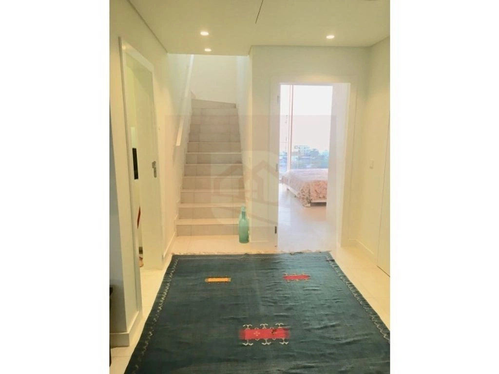 Luftiges Duplex 3+1 in Luanda