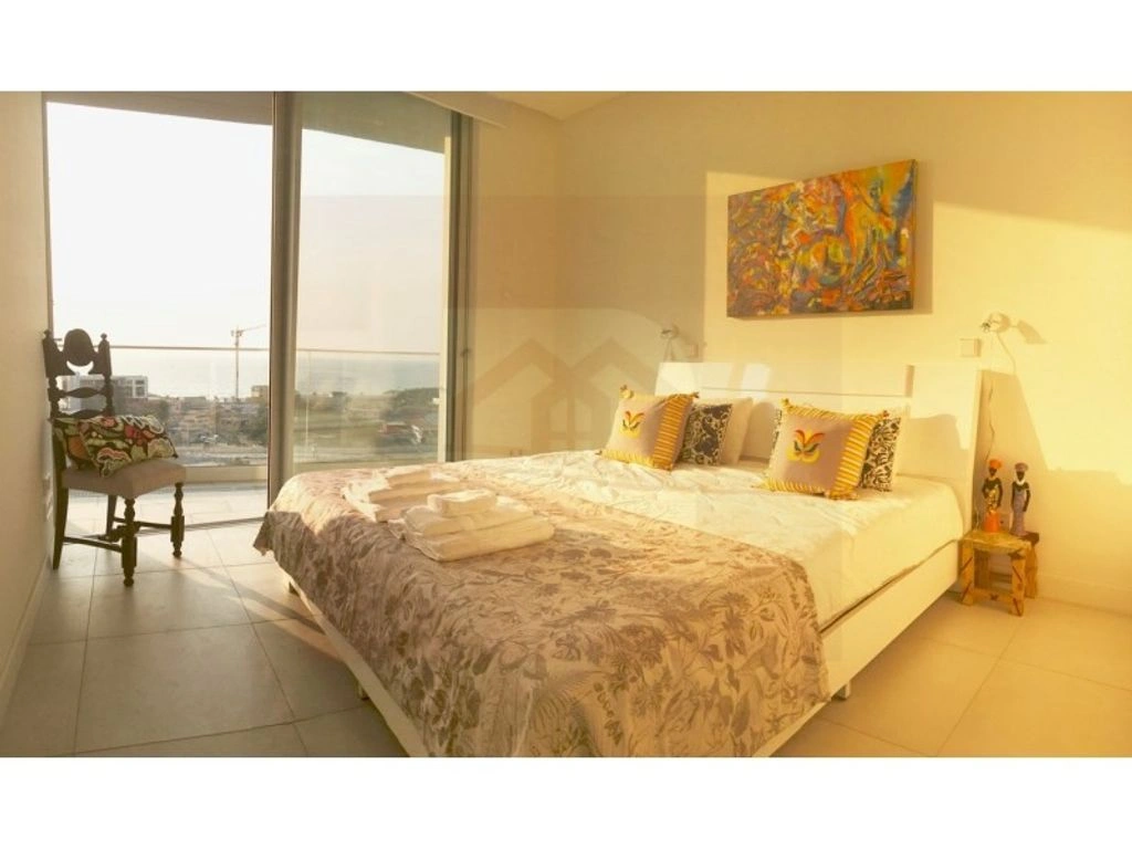 Luftiges Duplex 3+1 in Luanda