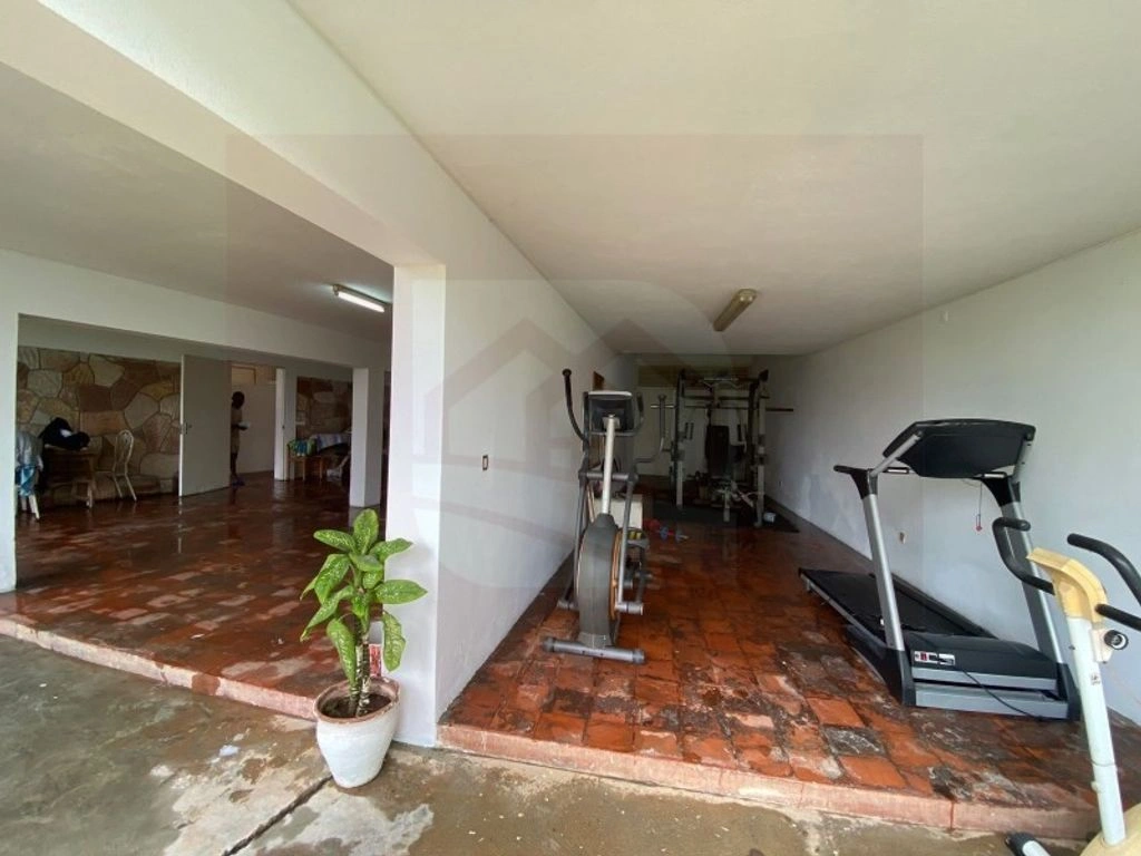 Luanda, Angola में आरामदायक 4+1 घर