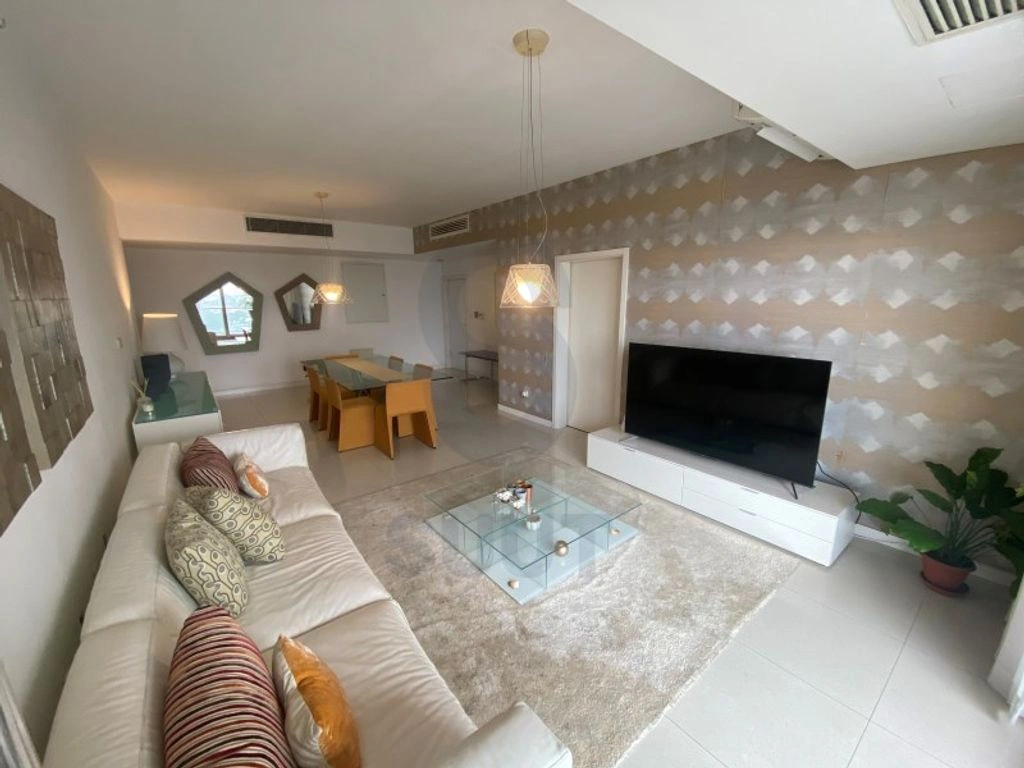 Furnished apartment 199 m2 in Luanda, Angola