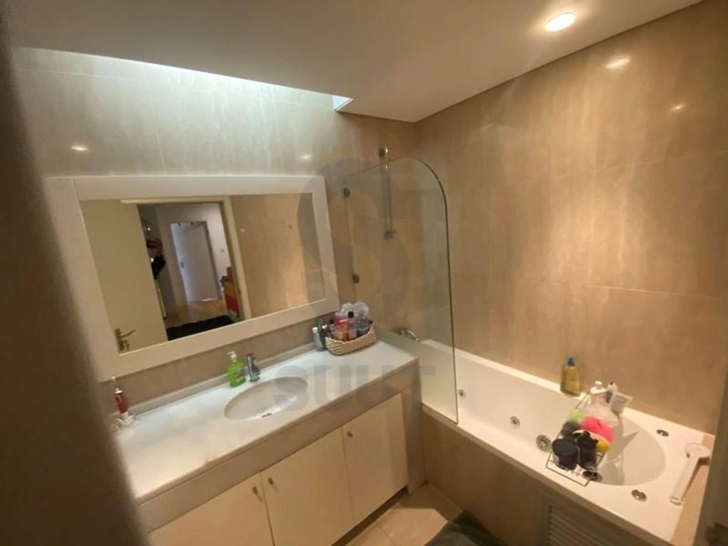 Spacious apartment 3+1 in Luanda, Angola