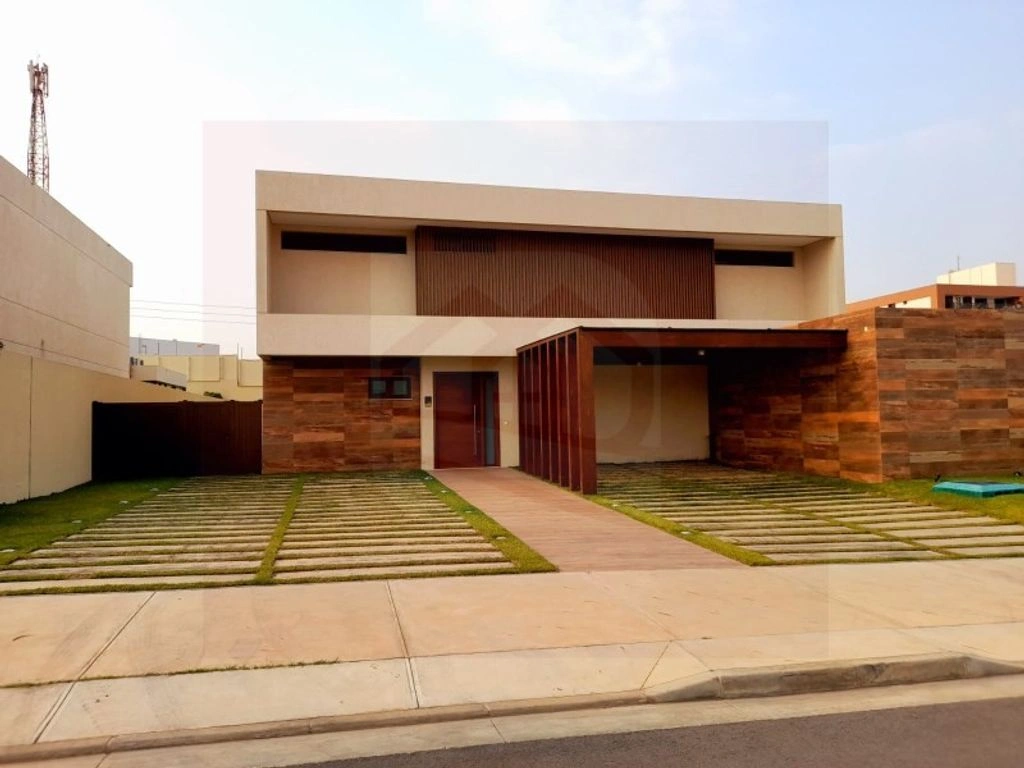 House 435 m2 in Talatona, Angola