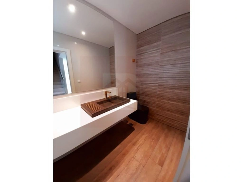 House 435 m2 in Talatona, Angola