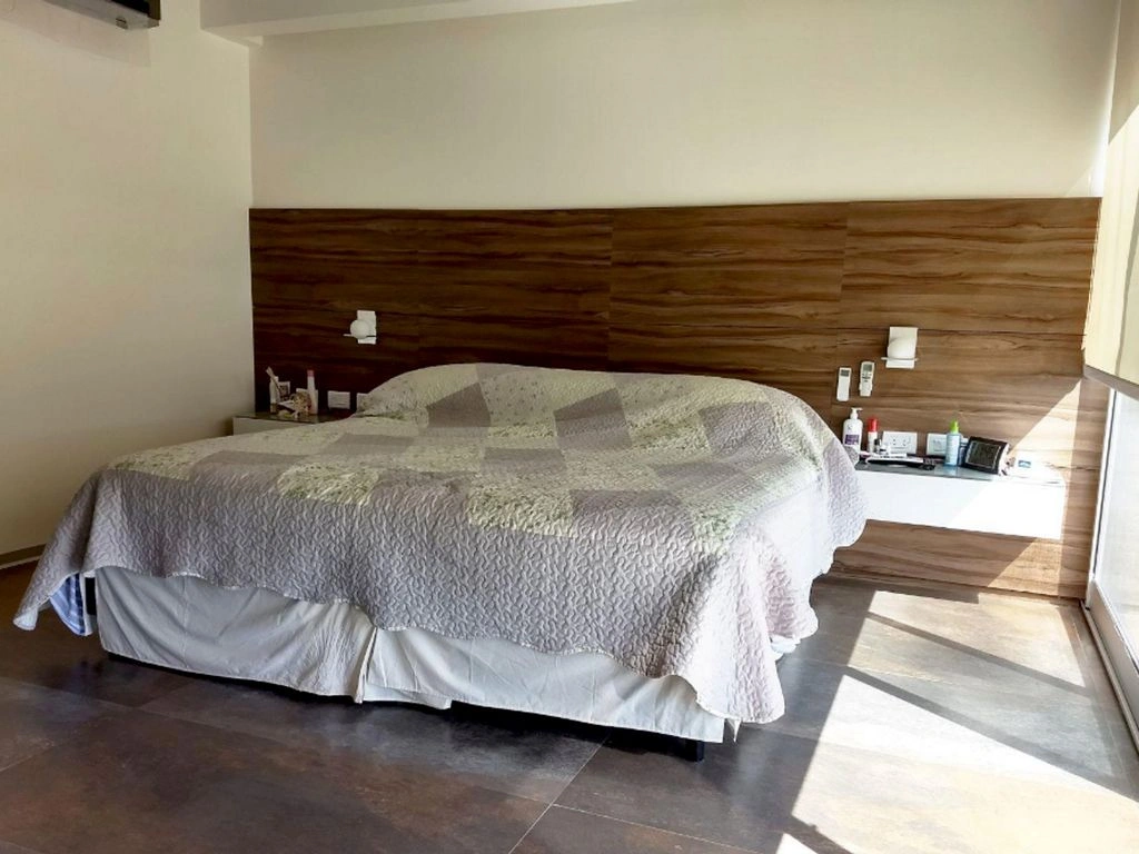 Luxurious house 659 m2 in Rosario, Argentina