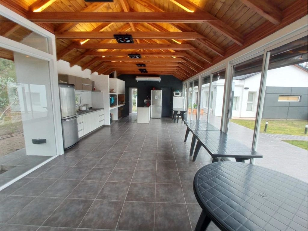 Luxurious house 370 m2 in Rosario, Argentina