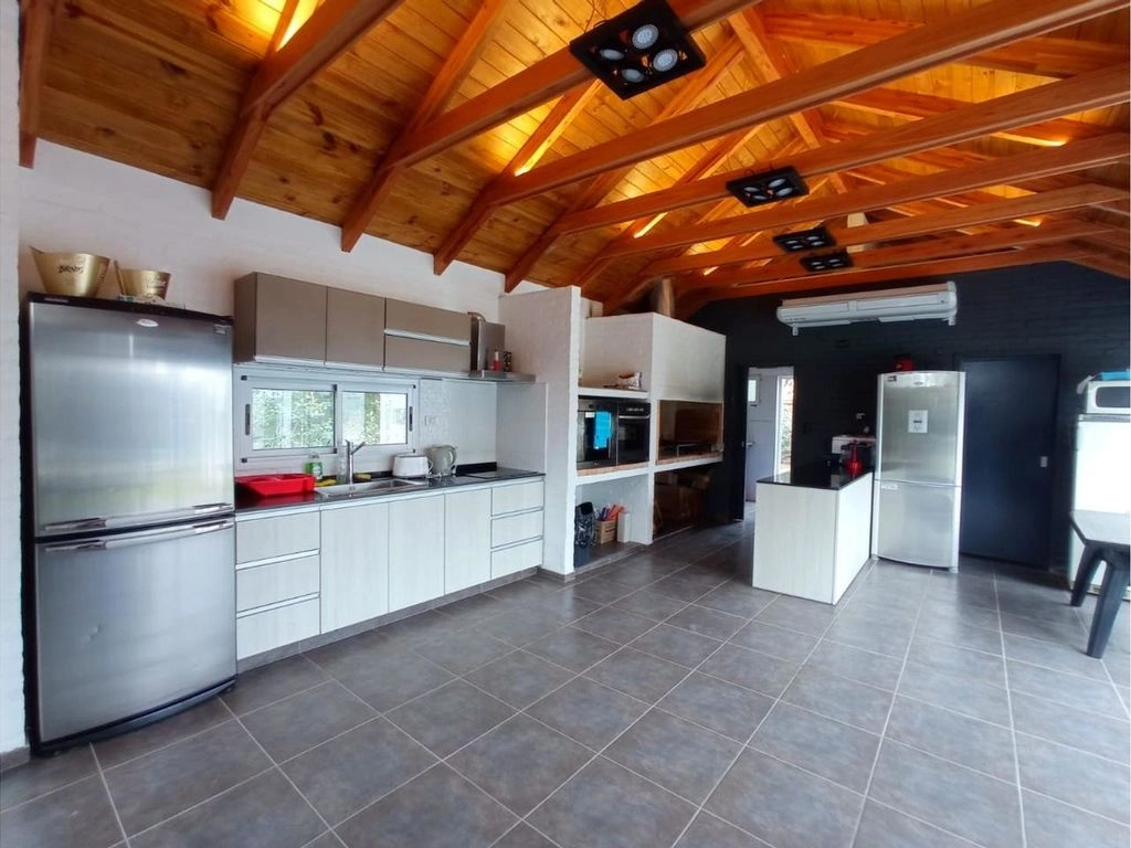 Luxurious house 370 m2 in Rosario, Argentina