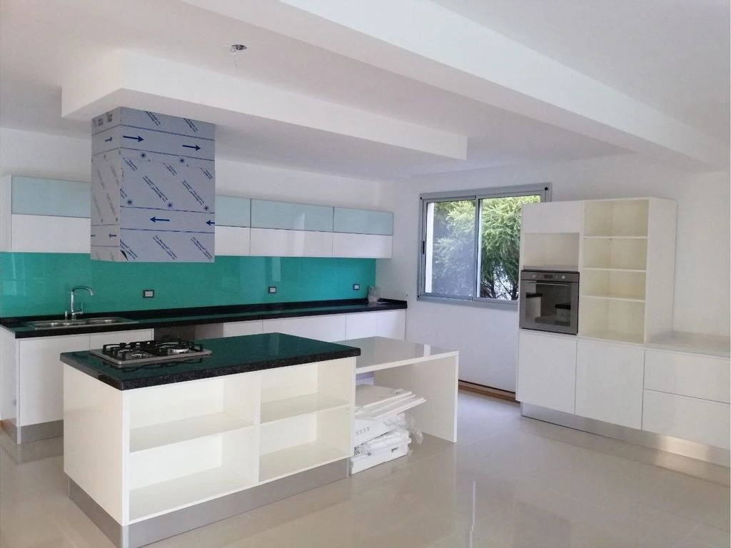 Bright house 400 m2 in Rosario, Argentina