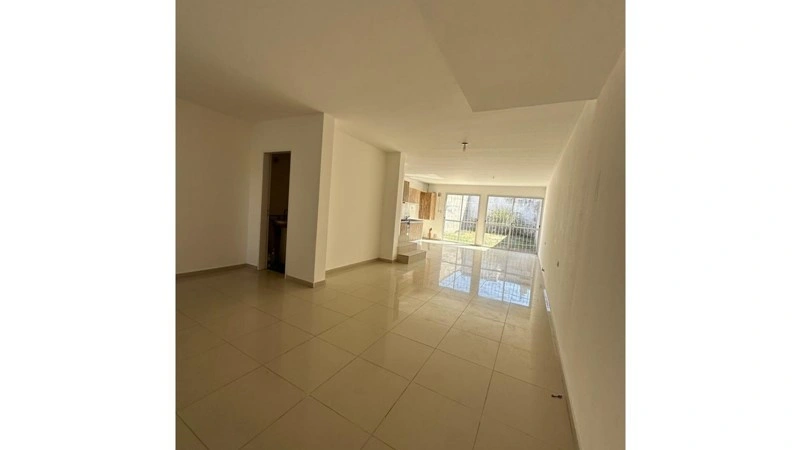 阿根廷科尔多瓦翻新 2+1 复式住宅