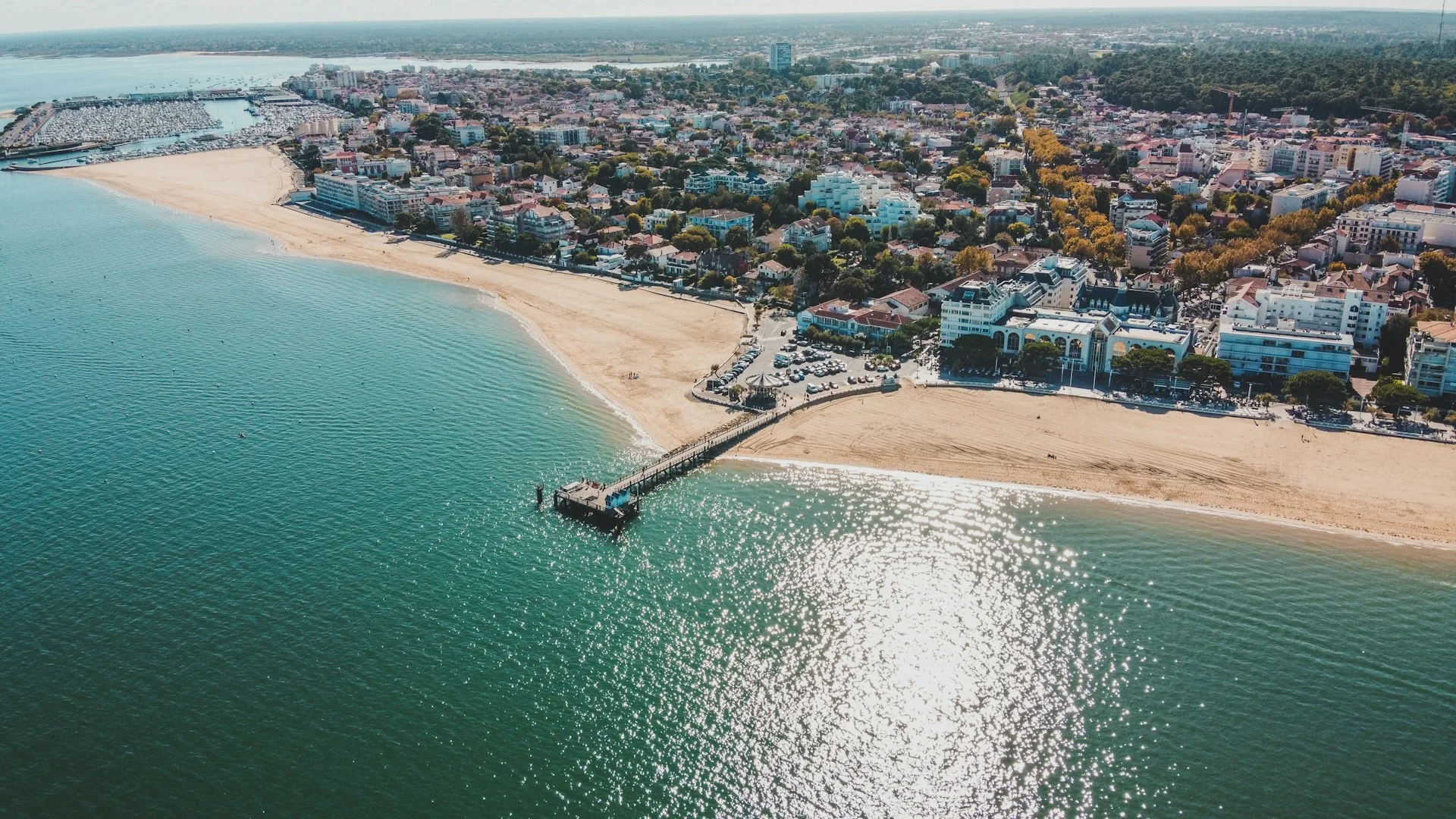International Payments to Arcachon — secure & verified routes | VelesClub Int.