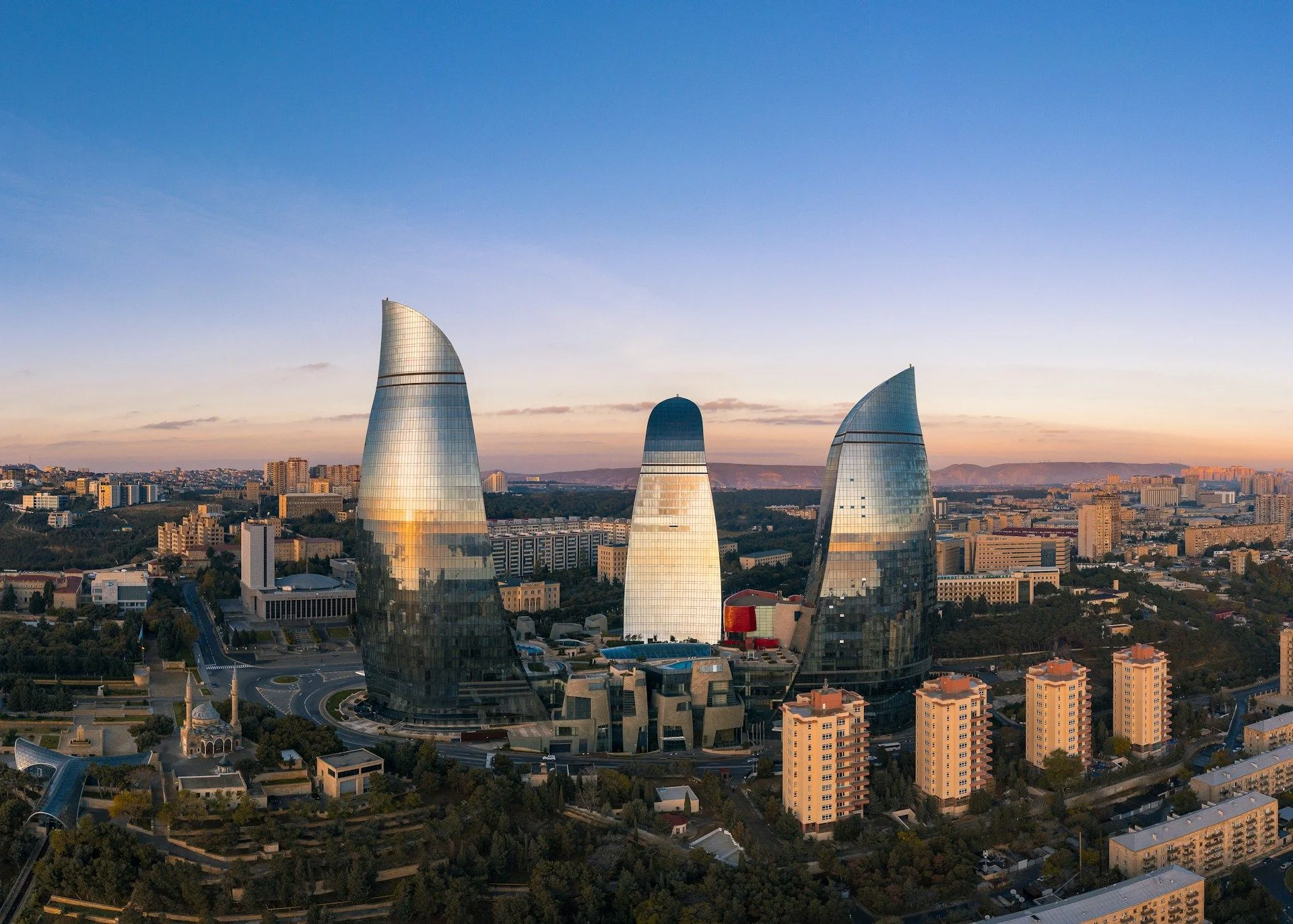 Azerbaycan Turizmi - Yapılacaklar, Oteller ve Turlar | VelesClub Int.