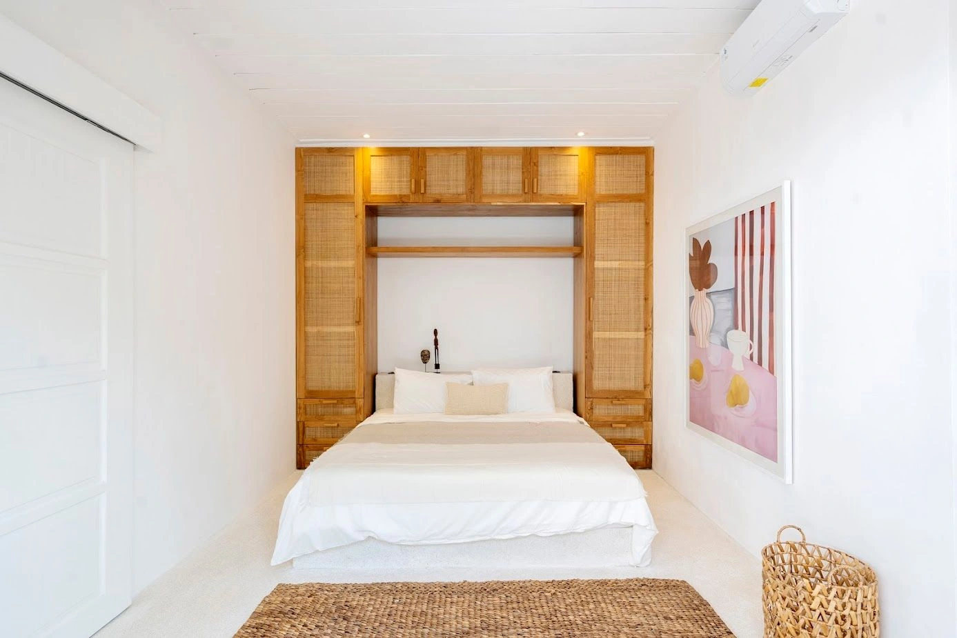 Villa of 80 m2 in the center of Berova, Changu