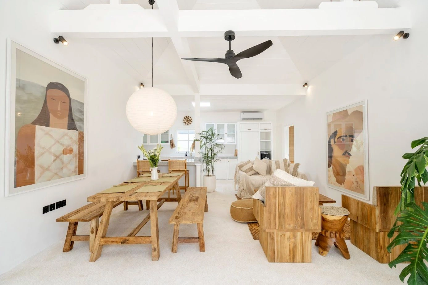 Villa of 80 m2 in the center of Berova, Changu