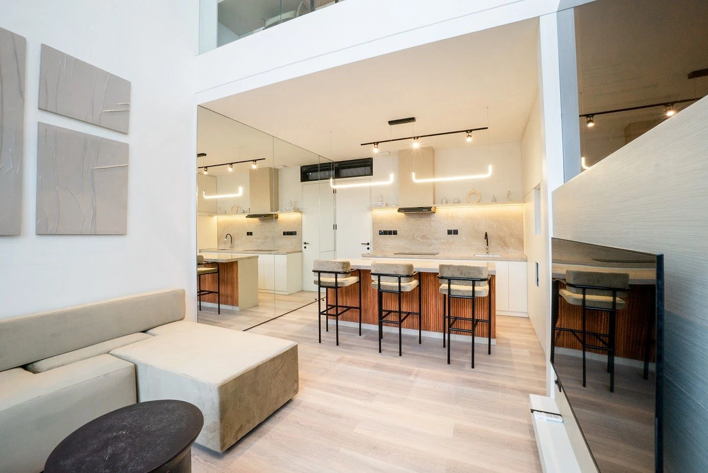 98m2 Villa 5 Minutes from Berawa Beach, Canggu