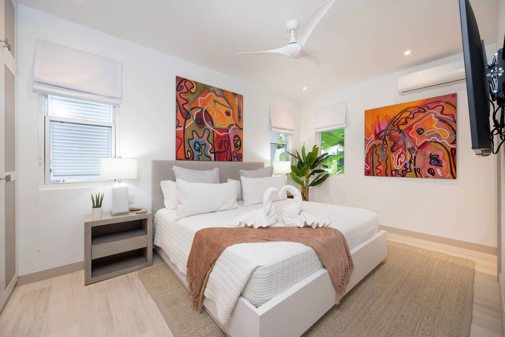 Luxurious villa 160 m2 in St. James, Barbados (#OBb 20-01)