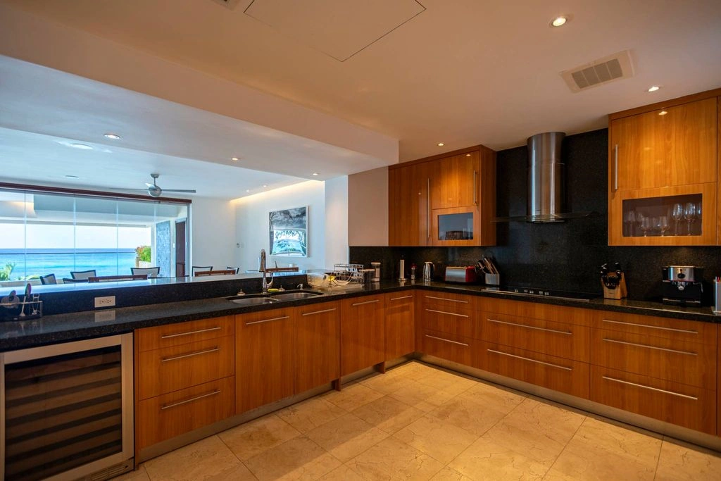 Luxury apartment 325 m2 in St. James, Barbados (#OBb 20-04)