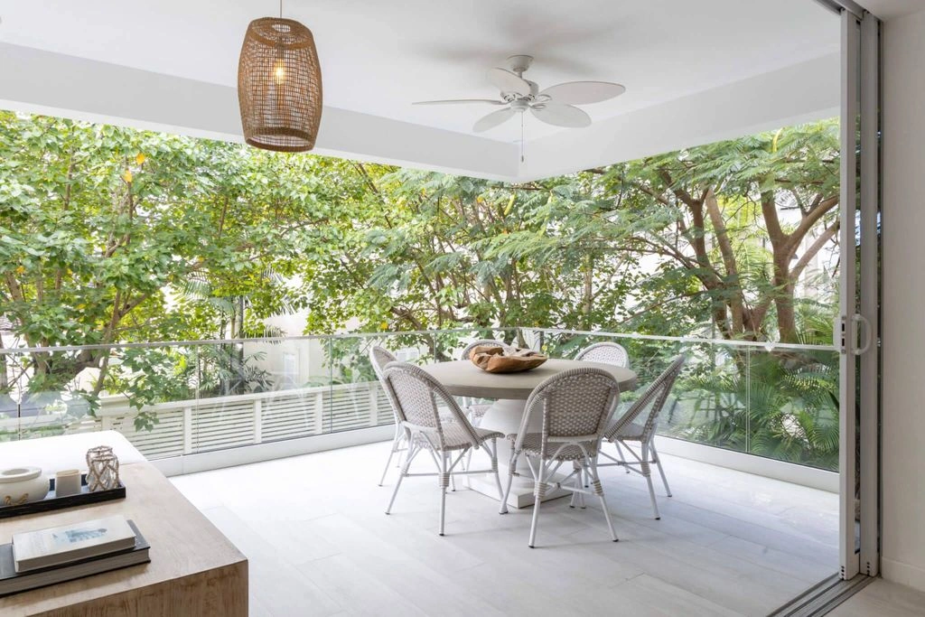 Spacious apartment 139 m2 in Speightstown, Barbados (#OBb 20-08)