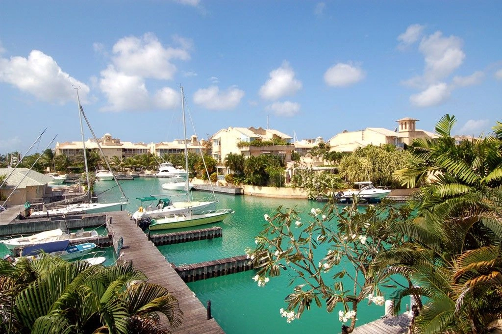 Роскошная квартира в Спейтстауне, Барбадос (#OBb 20-17)