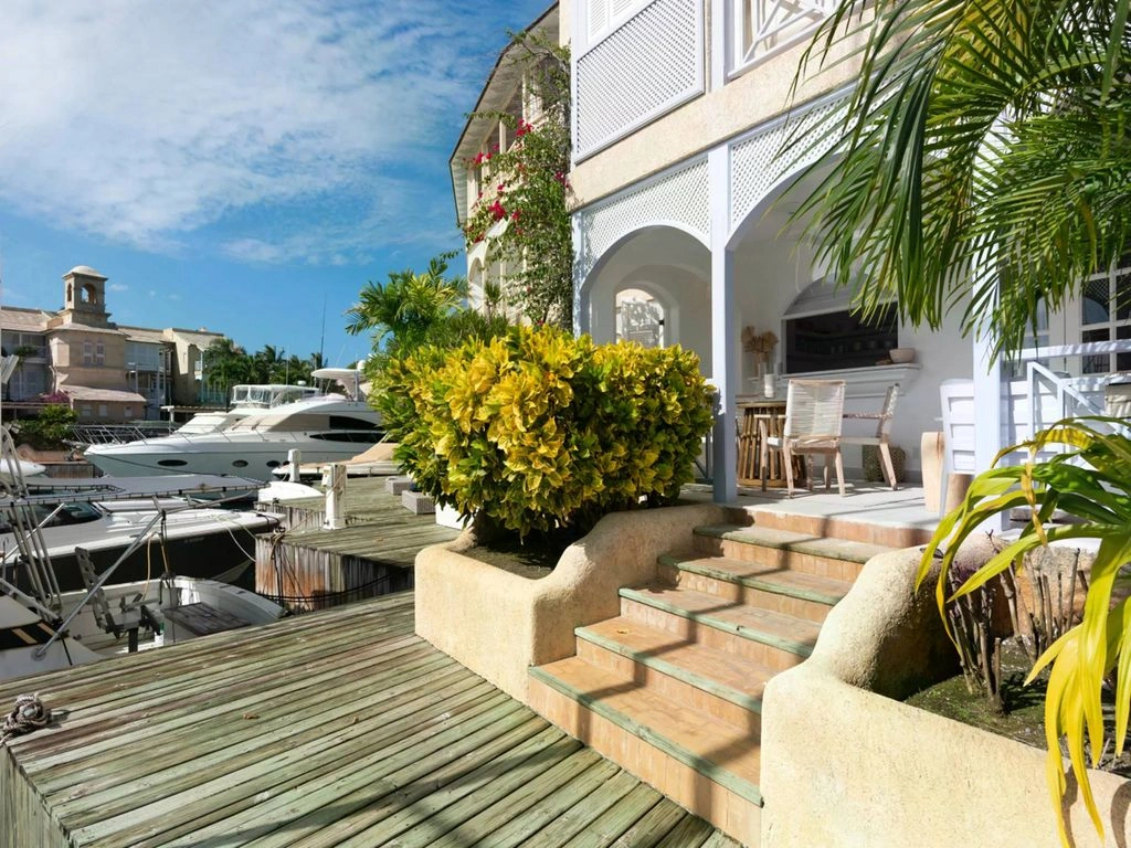 Furnished apartment in Speightstown, Barbados (#OBb 20-18)