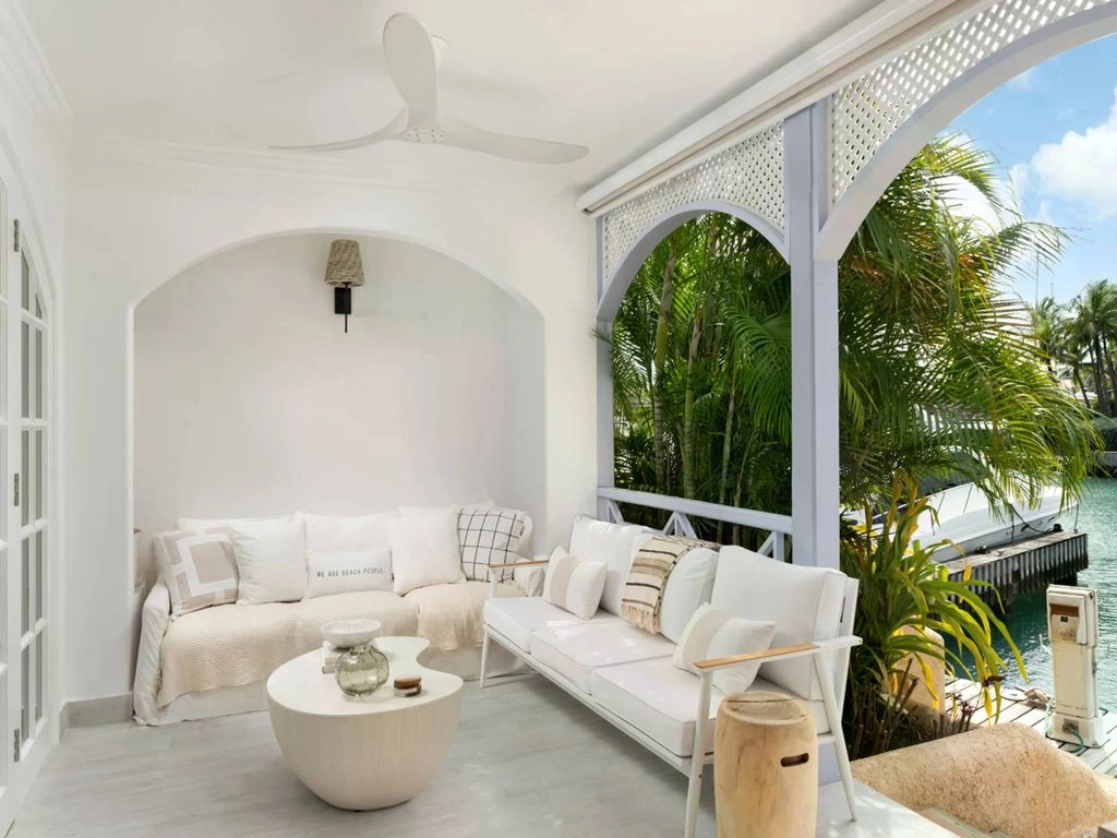 Furnished apartment in Speightstown, Barbados (#OBb 20-18)