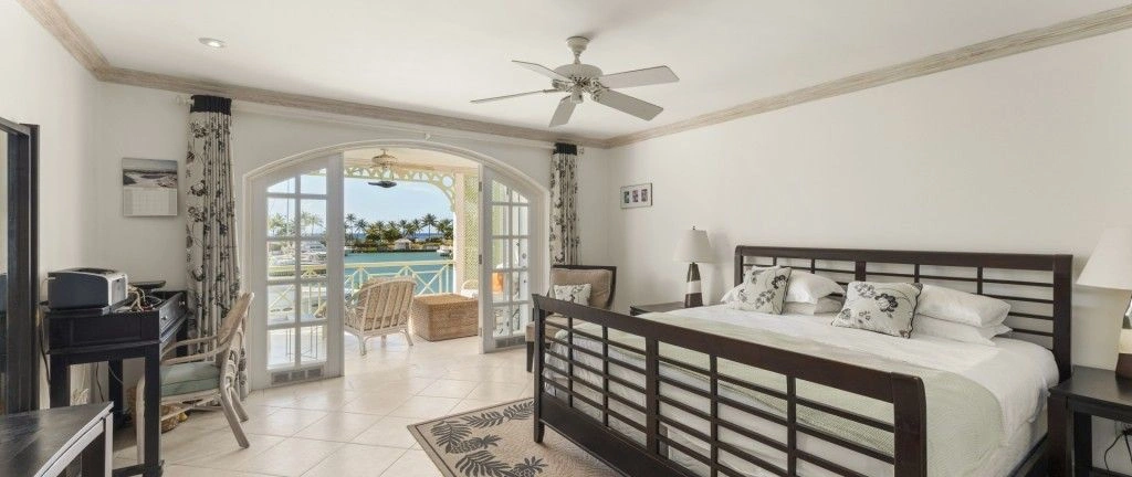 Квартира с мебелью в Спейтстауне, Барбадос (#OBb 20-21)