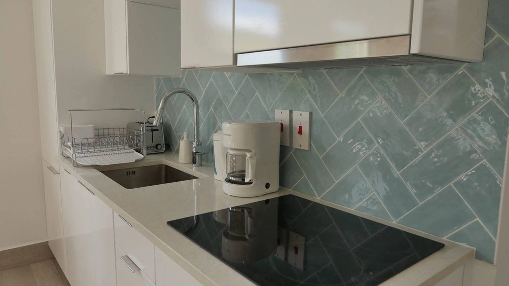 Renovated house 762 m2 in Holetown, Barbados (#OBb 20-25)