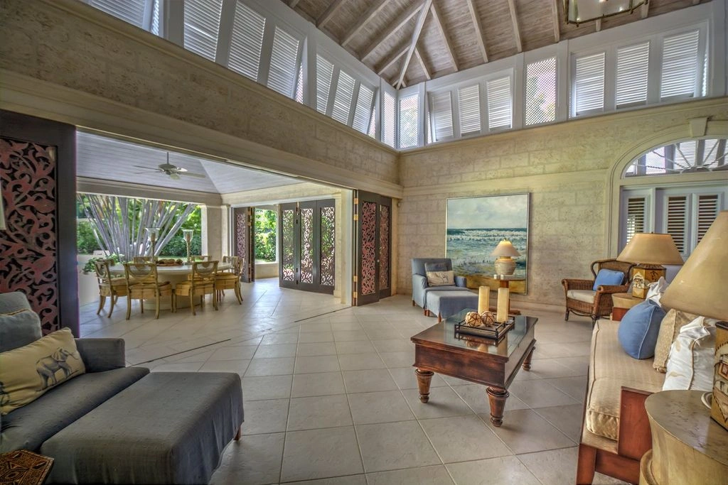 Spacious house with pool in Holetown, Barbados (#OBb 20-30)