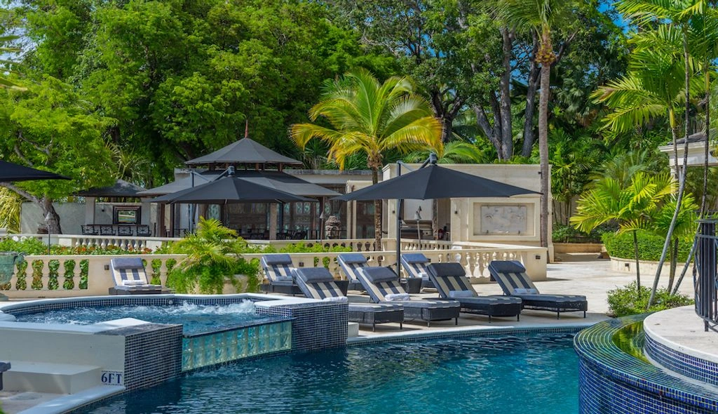 Luxurious villa in Cove Springs, Barbados