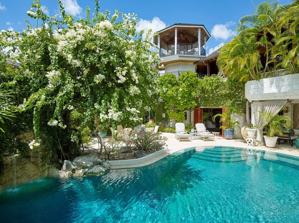 Luxurious villa in Speightstown, Barbados
