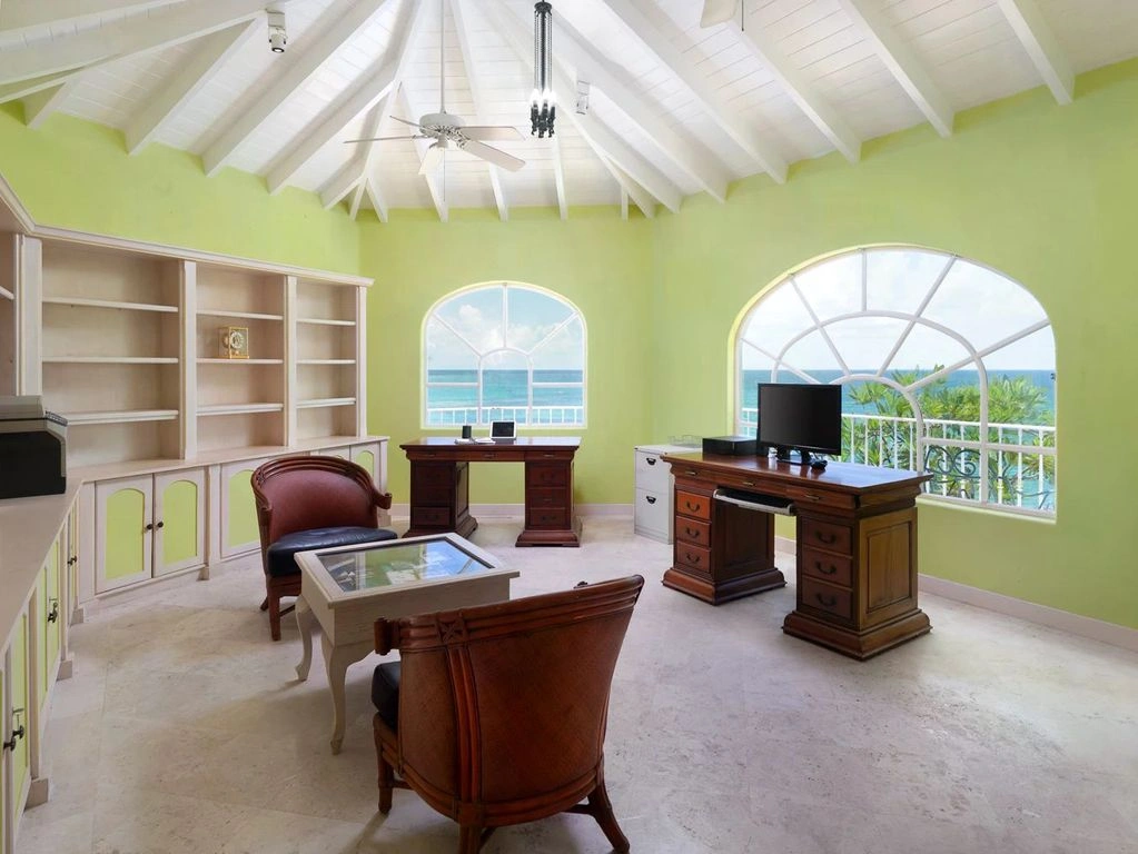 Renovated villa 2787 m2 in St. James, Barbados