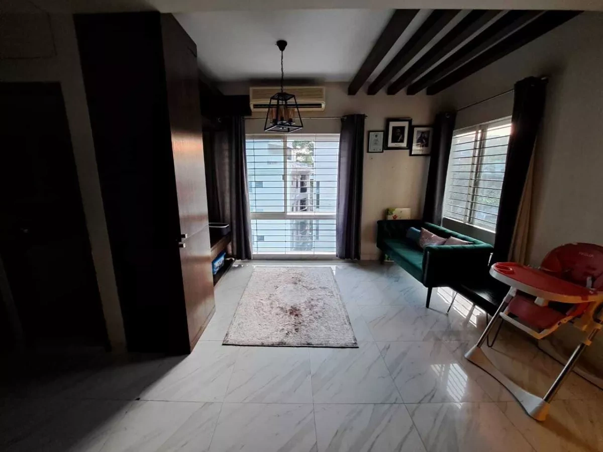 Furnished apartment 350 m2 in Dhaka, Bangladesh