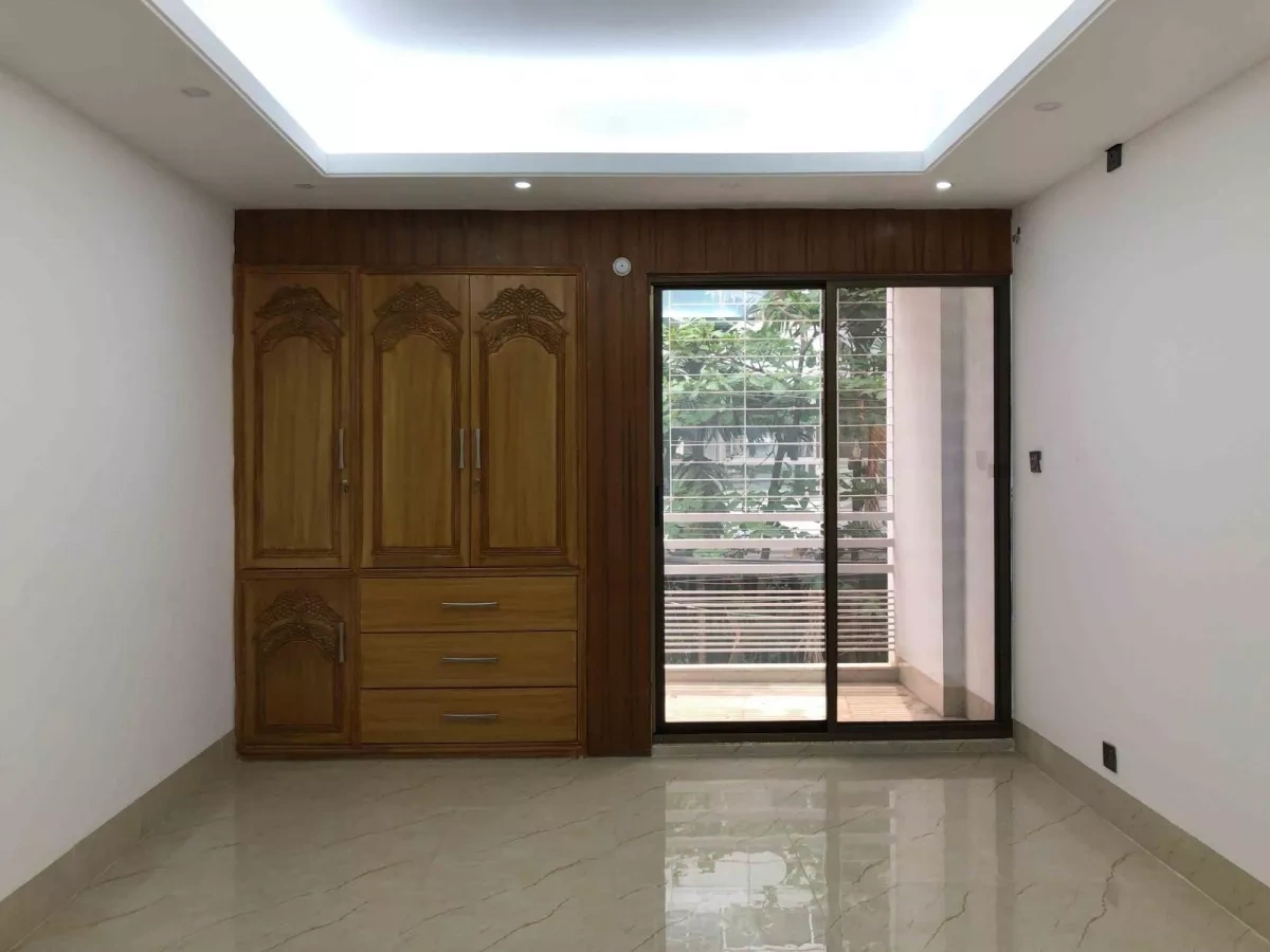 Furnished duplex 560 m2 in Dhaka, Bangladesh