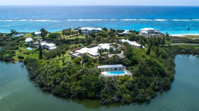 Spacious house 558 m2 in Hamilton, Bermuda