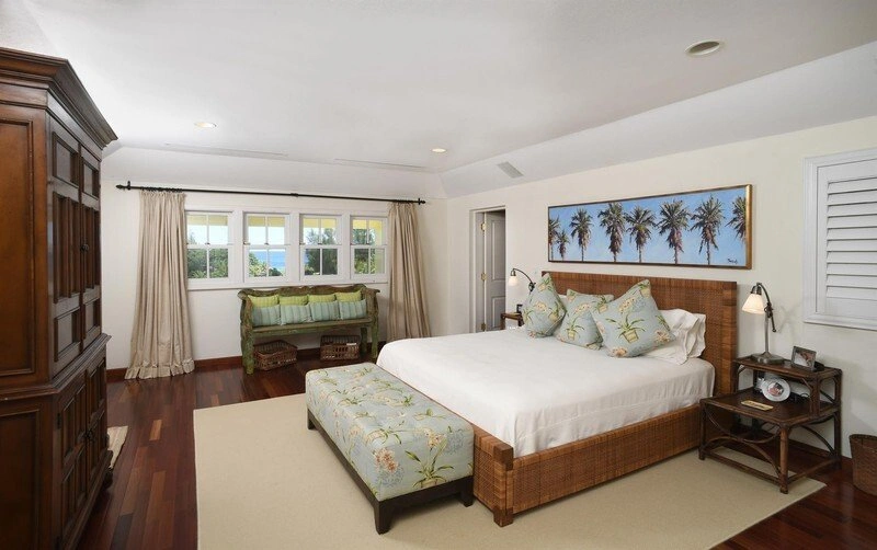 Spacious house 558 m2 in Hamilton, Bermuda