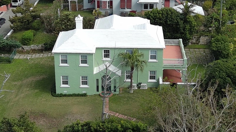 Spacious house 191 m2 in Hamilton, Bermuda