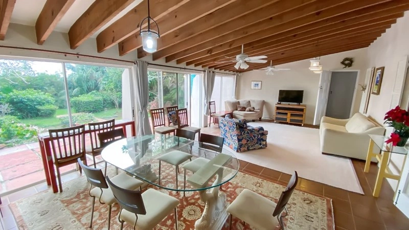 Spacious house 260 m2 in Warwick, Bermuda