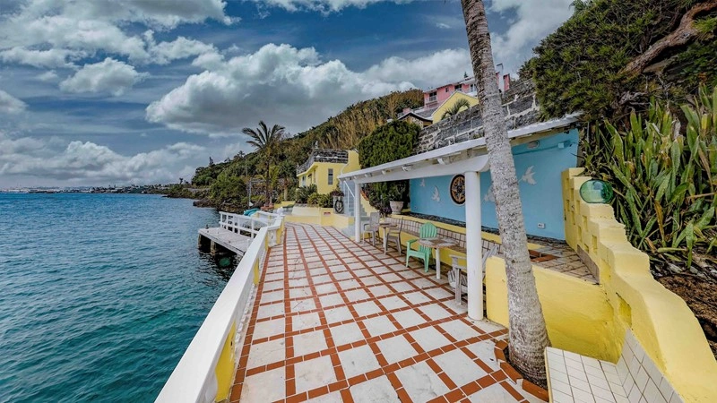 Spacious house 158 m2 in Warwick, Bermuda