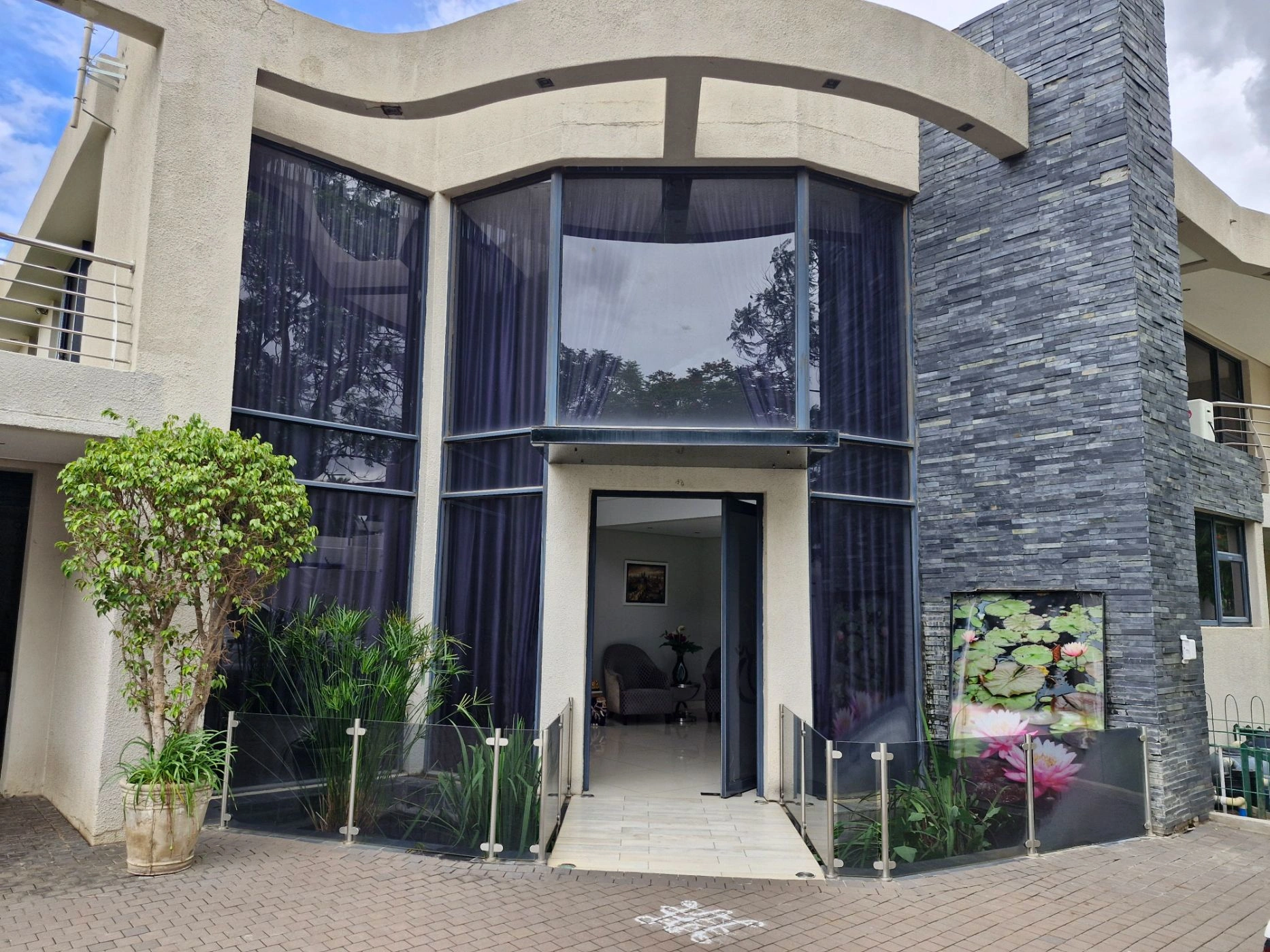 Spacious house 6+1 in Gaborone, Botswana