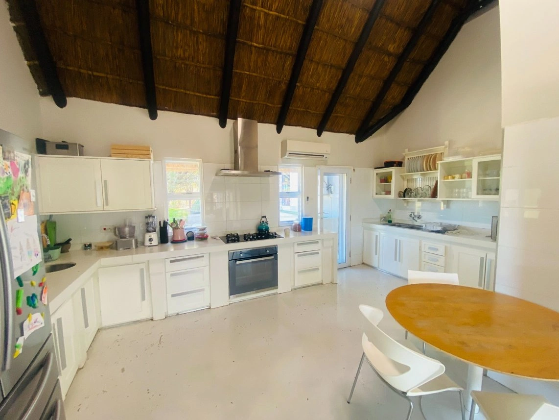 Airy house 5+1 in Gaborone, Botswana