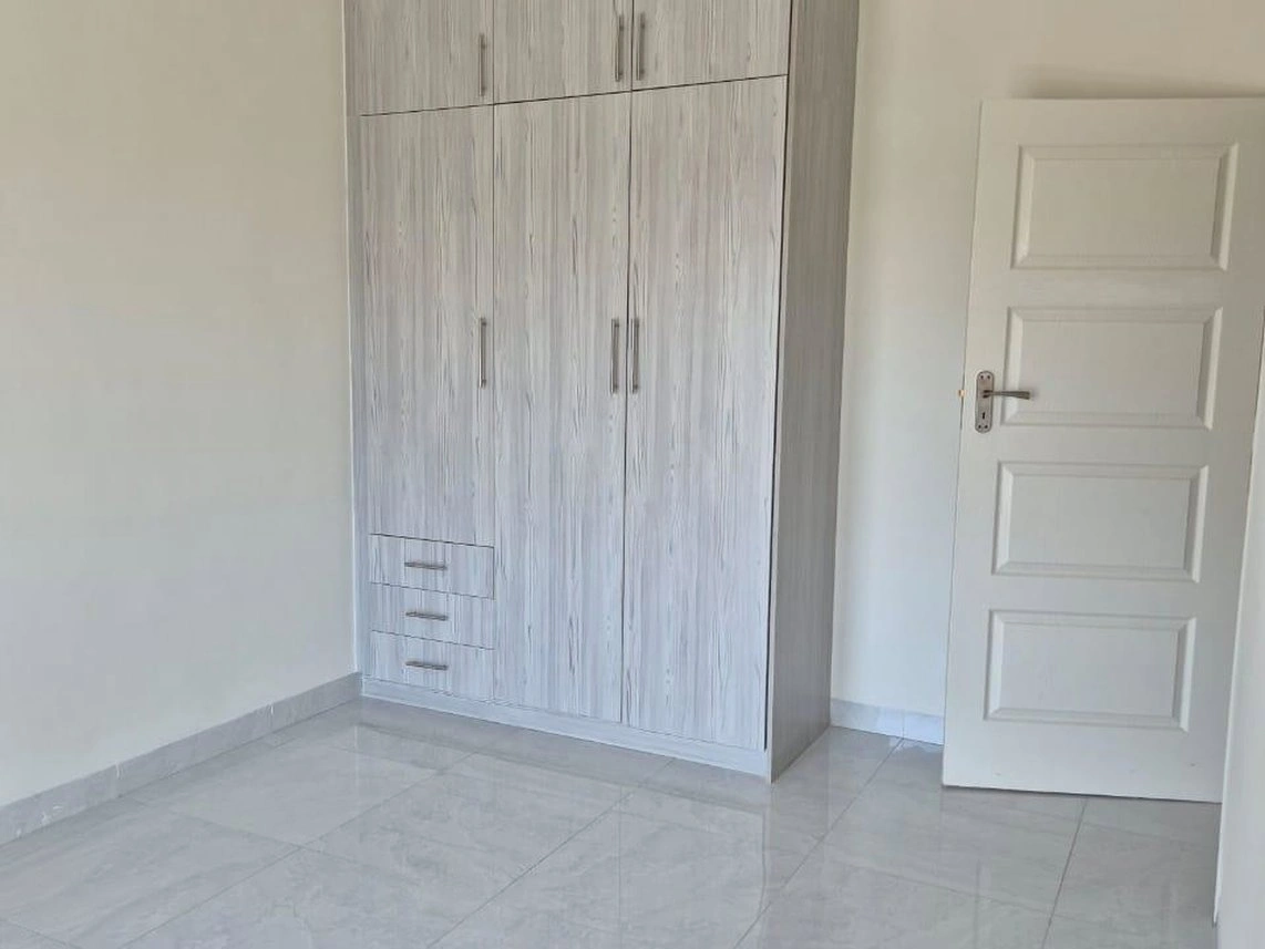 보츠와나 가보로네 신축 아파트, 80 m²