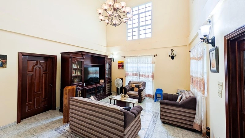 Furnished villa 570 m2 in San Ignacio, Belize