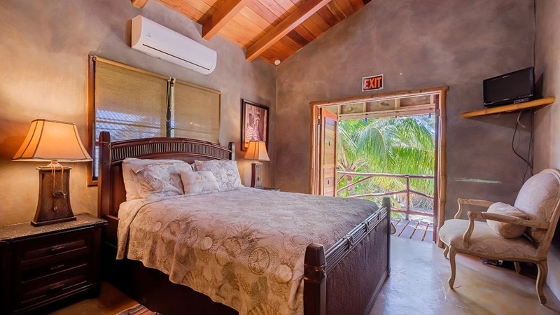 Spacious house 232 m2 in San Pedro, Belize