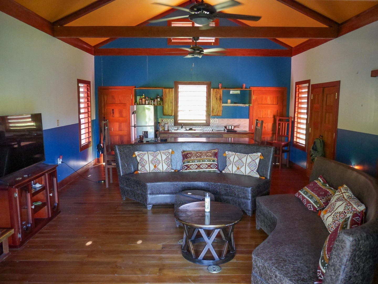 Modern house 86 m2 in San Ignacio, Belize