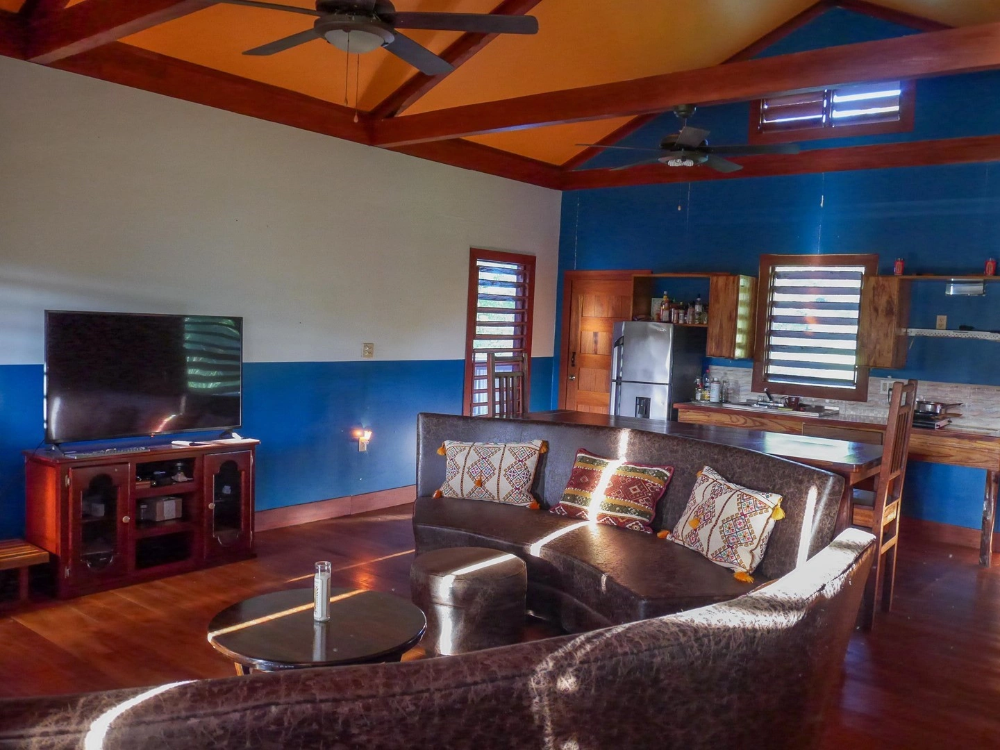 Modern house 86 m2 in San Ignacio, Belize