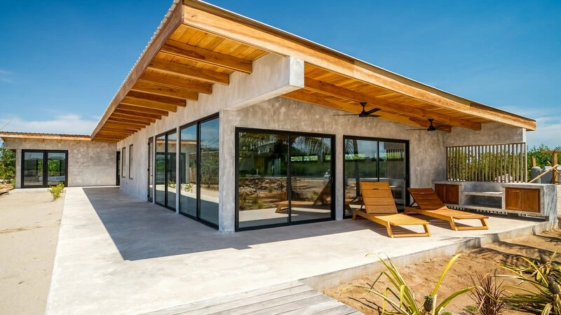 Brand-new villa 139 m2 in Placencia, Belize