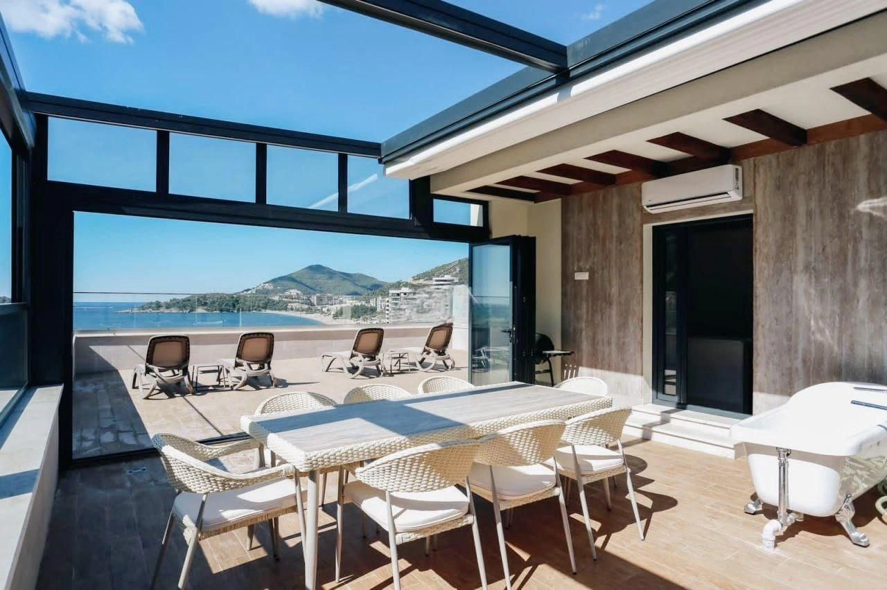 Penthouse 3+1 in Rafailovichi