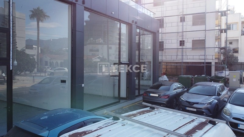 Shop of 60 m2 with parking in the center of Girne, Northern Cyprus