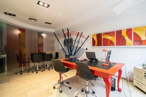 智利圣地亚哥 161 m2 高端商业用房