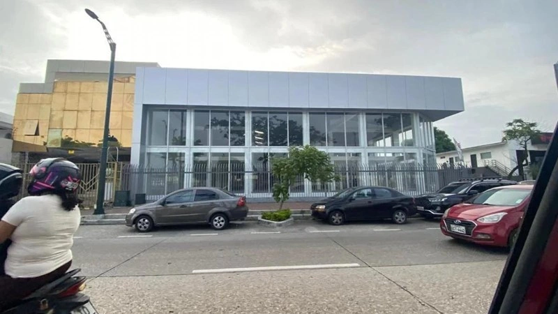 瓜亚基尔已翻新商用房 2200 m²