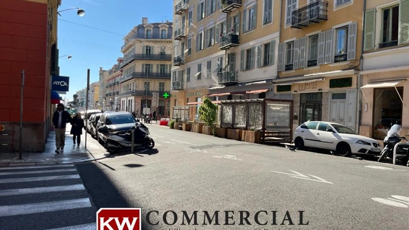 Nice, Fransa'da 110 m² modern perakende alanı