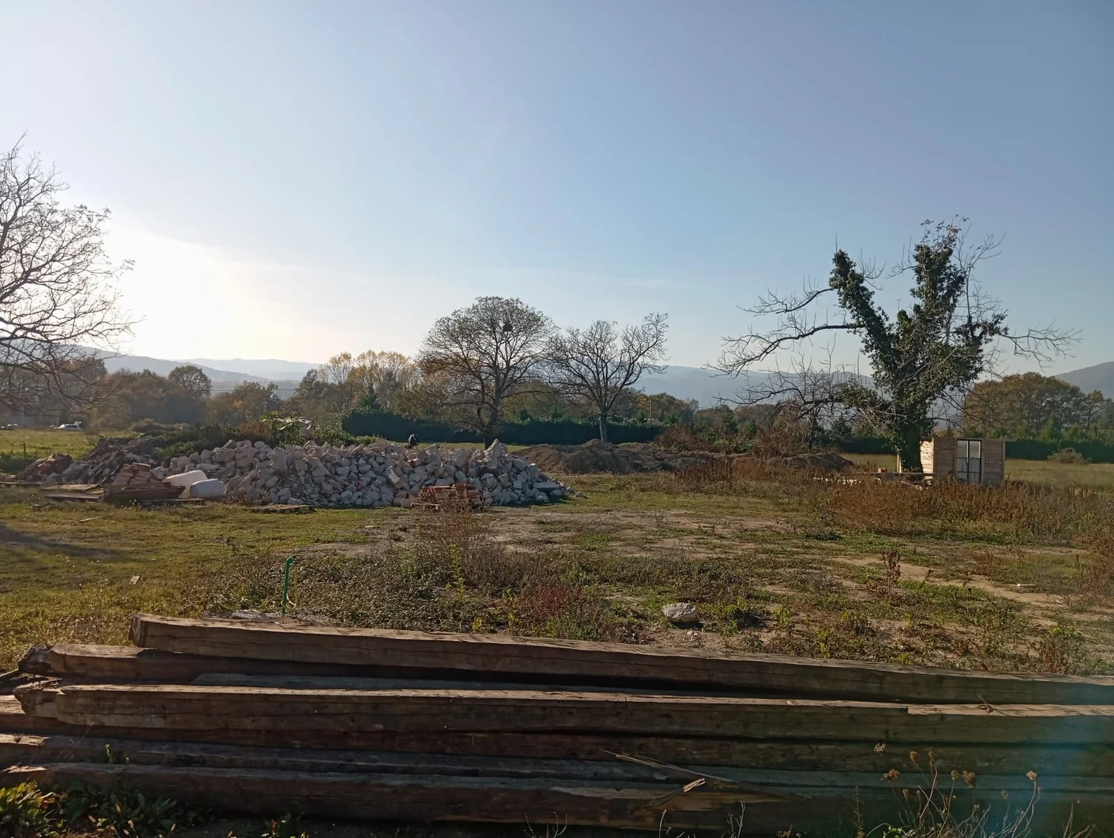 Grundstück von 5500 m² für den Bau von Ferienhäusern in Danilovgrad, Montenegro